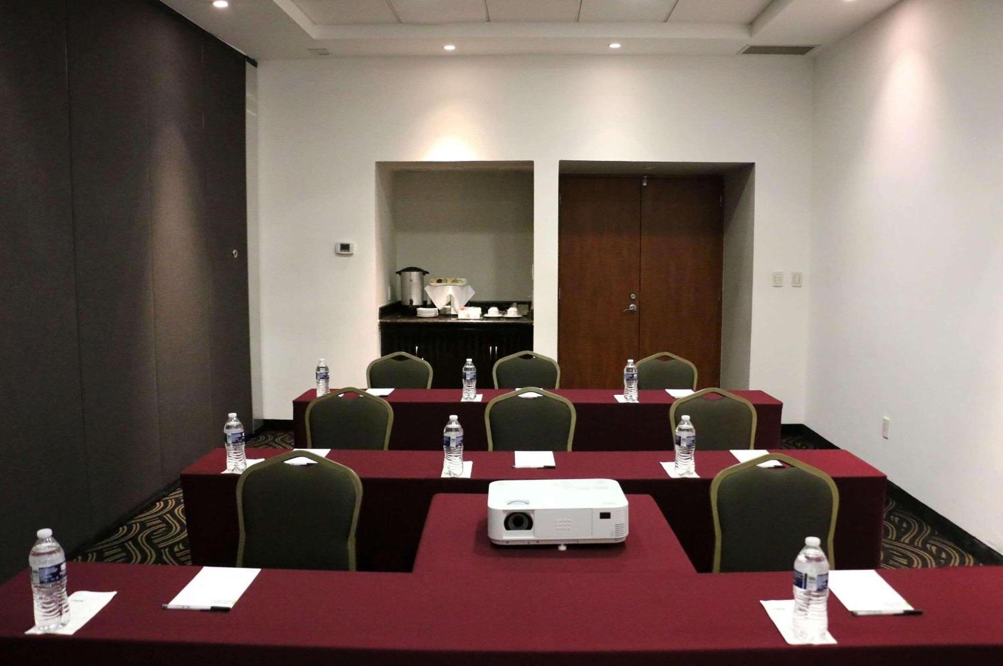 Radisson Poliforum Plaza Hotel León Dış mekan fotoğraf
