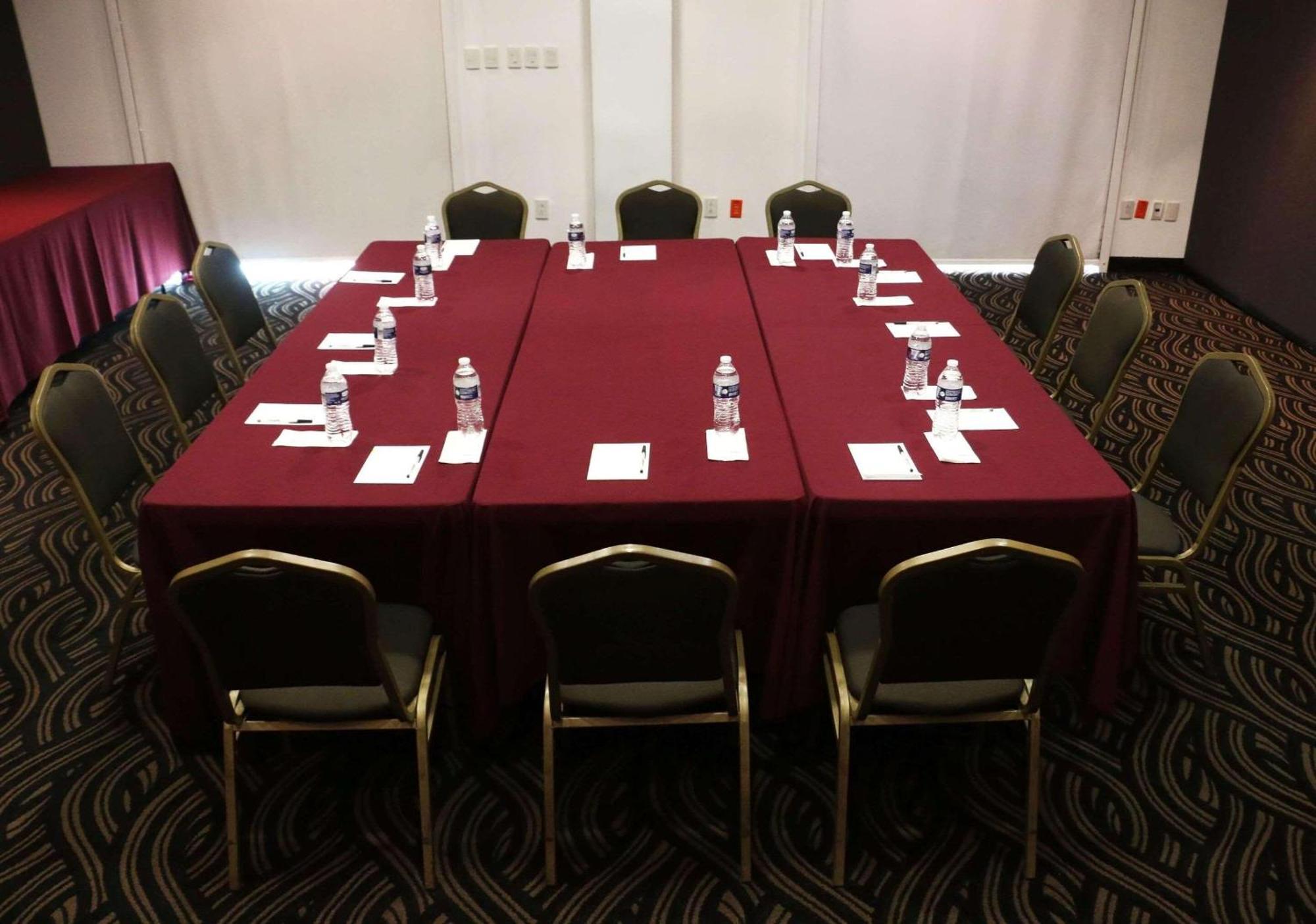 Radisson Poliforum Plaza Hotel León Dış mekan fotoğraf