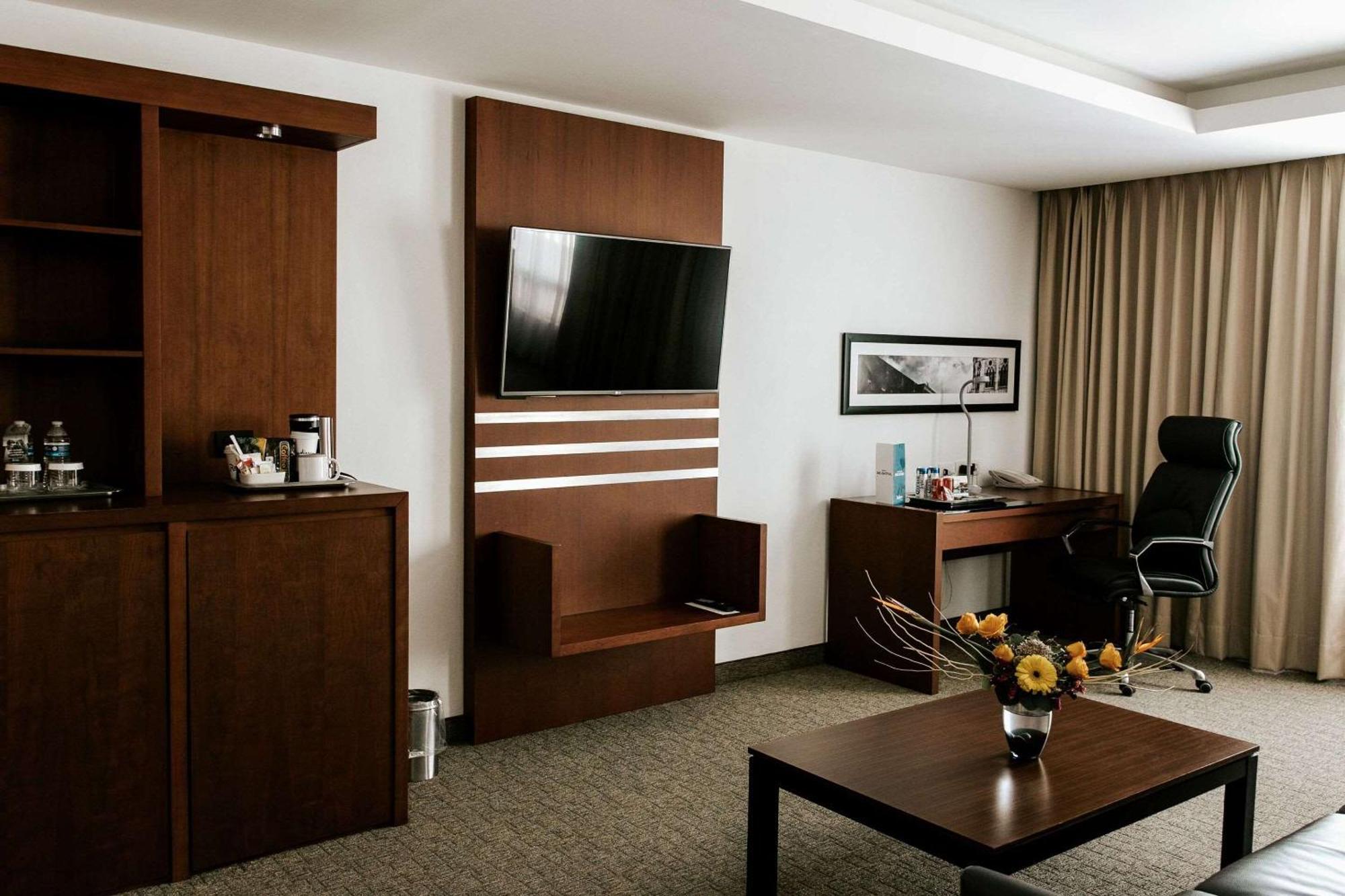 Radisson Poliforum Plaza Hotel León Dış mekan fotoğraf